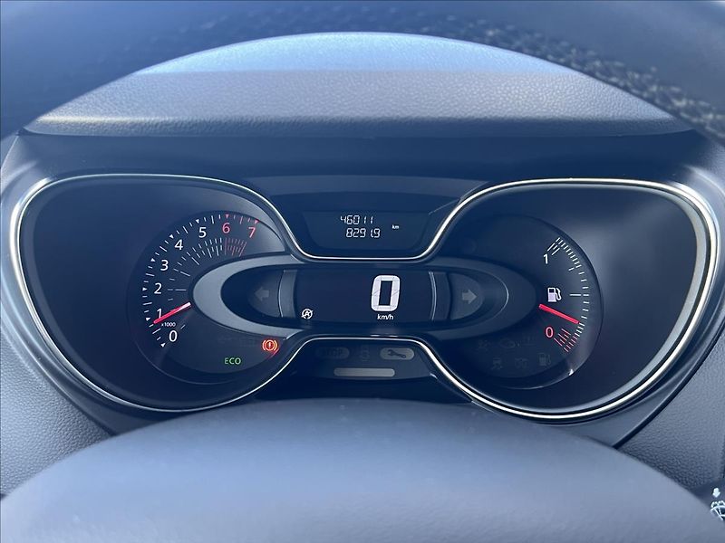 Renault Captur 1,2 TCe  Life - fotka 14 z 19