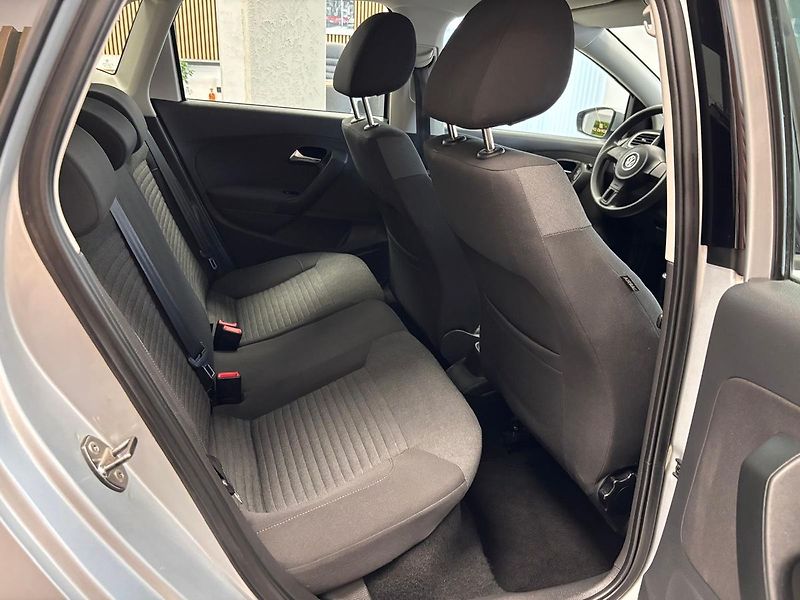 Volkswagen Polo 1.2i - fotka 22 z 28