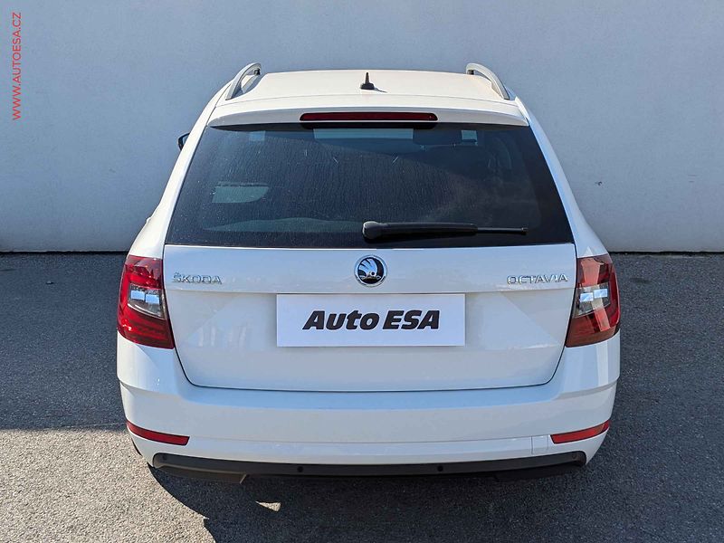 Škoda Octavia (2019) 2.0 TDi, Soleil, DSG - fotka 5 z 23