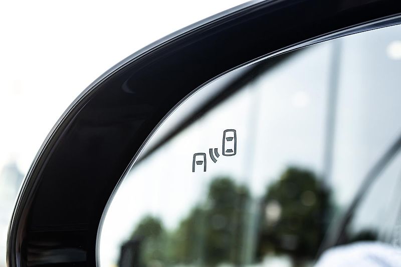 Leapmotor C10 REEV (2025) 1,5 dojezd až 974 km  Design - fotka 10 z 31