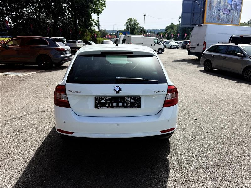 Škoda Rapid 1,2 TSi - fotka 6 z 26