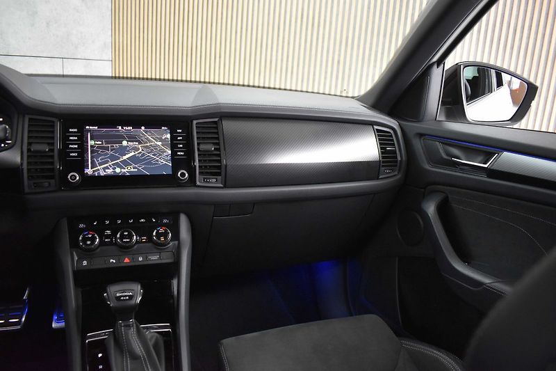 Škoda Kodiaq 2.0 TDI 4x4*SPORTLINE*TAŽNÉ*ČR - fotka 10 z 48