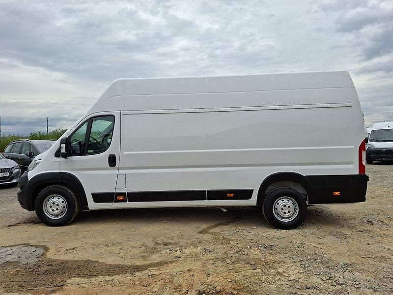 Opel Movano FG 4350 L4H3 2,2 BHDi 165k M6 - fotka 4 z 20