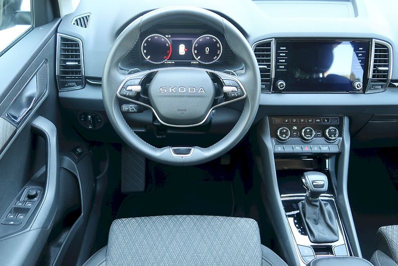 Škoda Karoq (2025) Top Selection 1.5 TSI 110 kW D - fotka 22 z 28