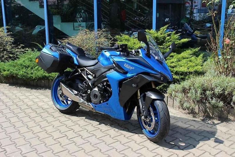 Suzuki GSX-S 1000 GT.
