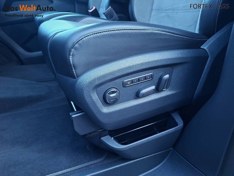 Volkswagen Multivan (2020) Highline,2.0 TDI,146kW,DSG,4Mo - fotka 20 z 31