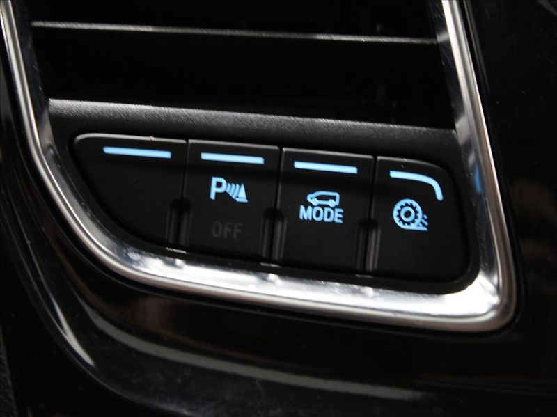 Ford Tourneo Custom 2,0 EB 136kW AT Titan.X 1.maj. - fotka 20 z 25