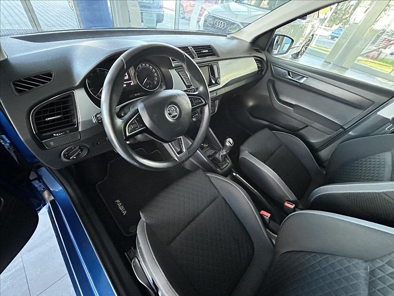 Škoda Fabia 1,2   TSI 66kW,SPORT,STYLE - fotka 7 z 26