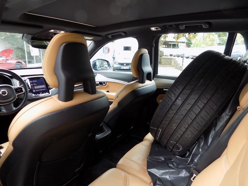 Volvo XC90 (2017) 2.0 D5  Inscription - fotka 12 z 16