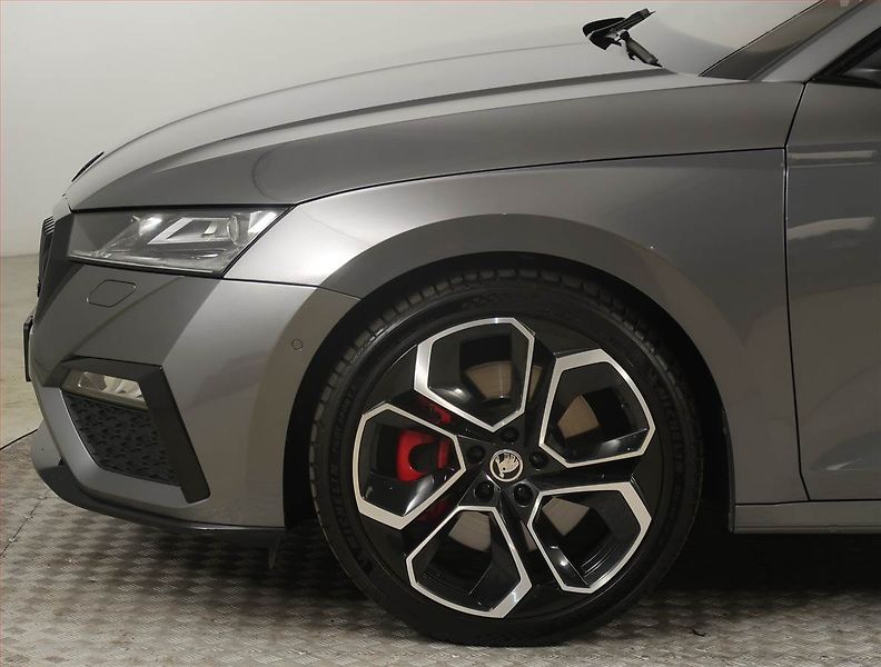 Škoda Octavia (2023) RS 2.0 TSI - fotka 15 z 25
