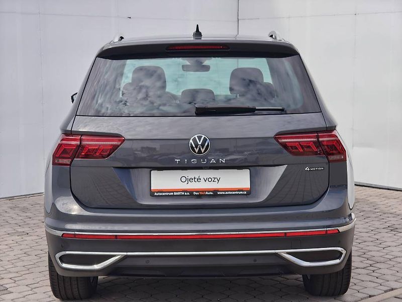 Volkswagen Tiguan Elegance 4Motion 2,0TDI - fotka 28 z 28