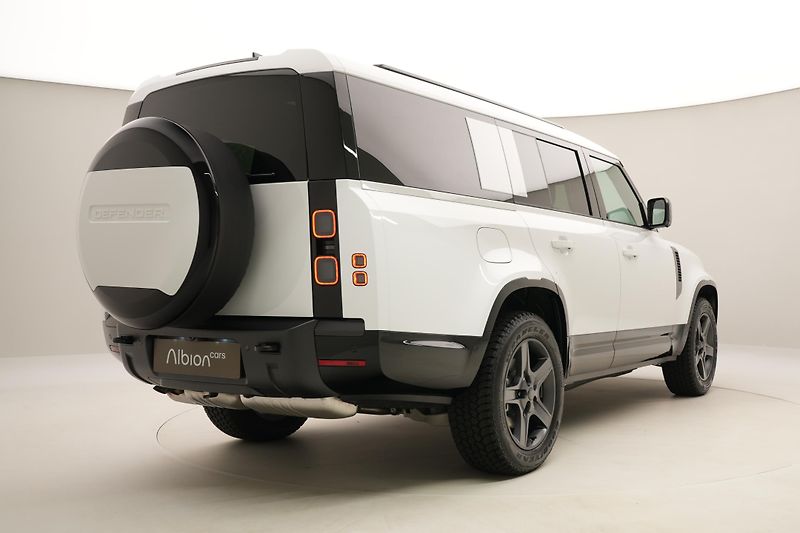 Land Rover Defender (2026) 130 D250 X-Dynamic SE - fotka 12 z 64