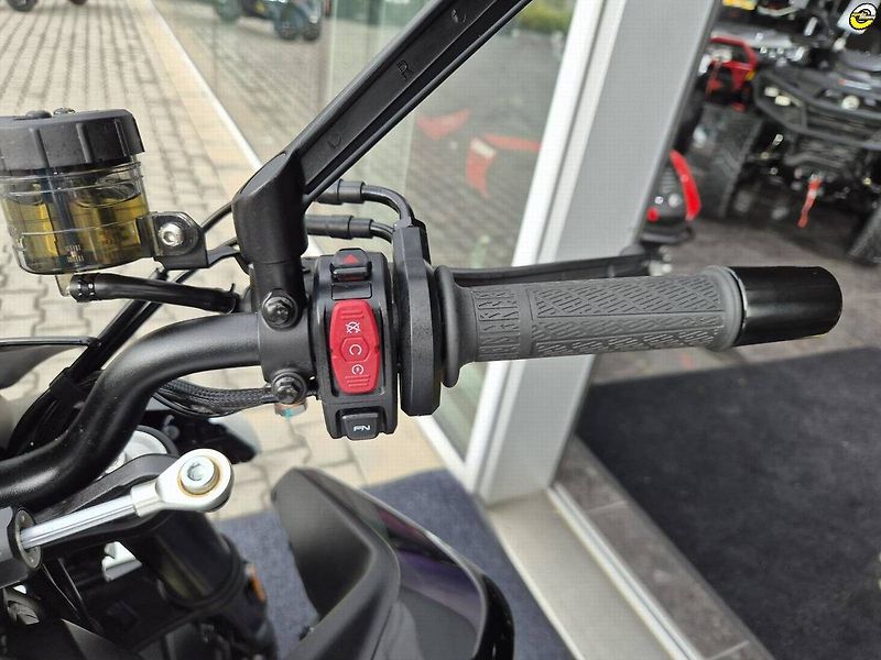 CFMOTO (2025) 675 NK - fotka 18 z 20