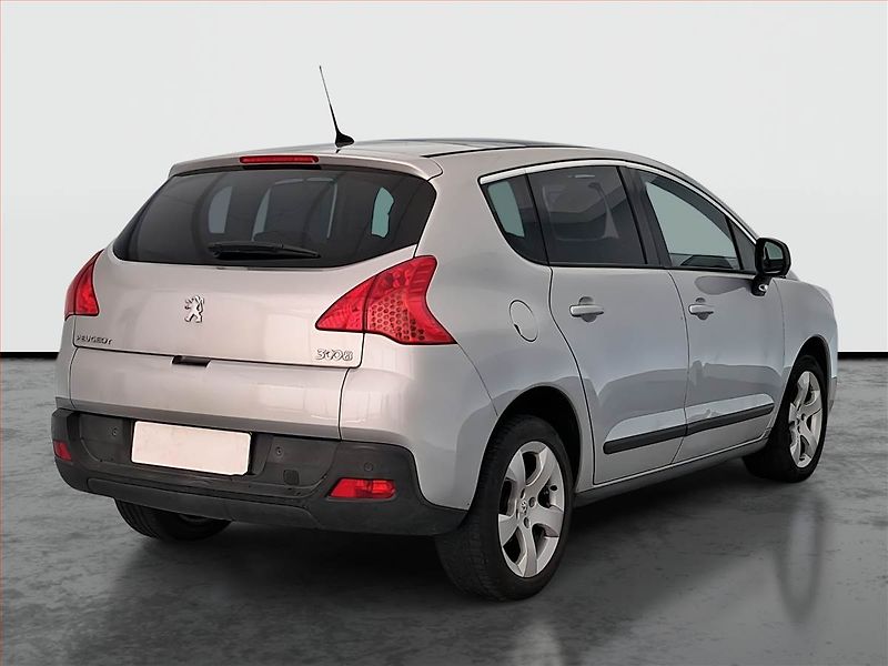 Peugeot 3008 (2012) 1.6 VTi, po STK, zamluveno - fotka 5 z 20