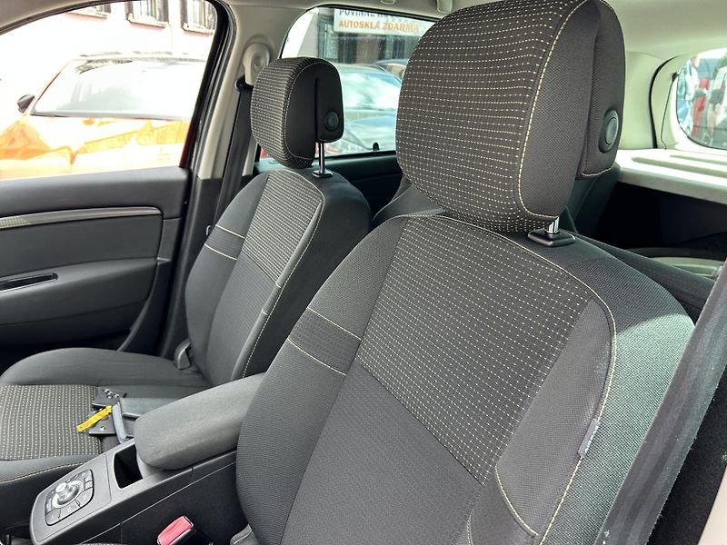 Renault Scénic (2010) 1.5 DCi 78 KW servisni kniha - fotka 15 z 29