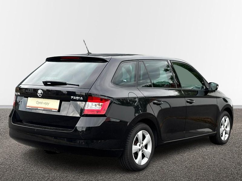 Škoda Fabia AMBITION - fotka 2 z 25