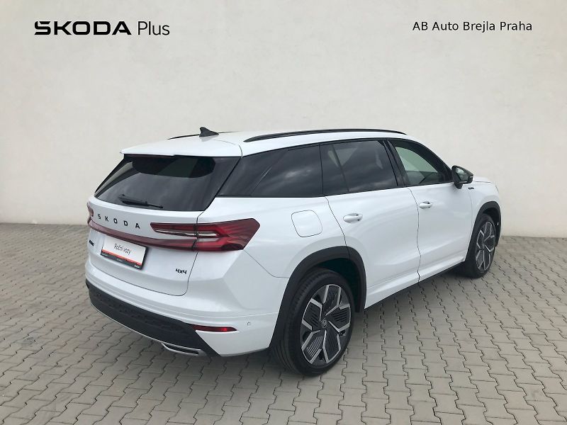 Škoda Kodiaq (2025) SPORTLINE 4X4 TD 142/2.0 A7A - fotka 2 z 27