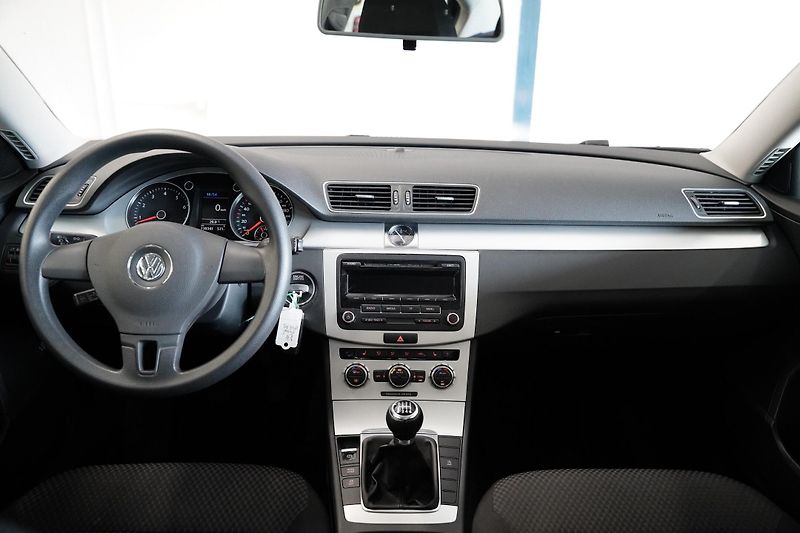 Volkswagen Passat - fotka 5 z 24
