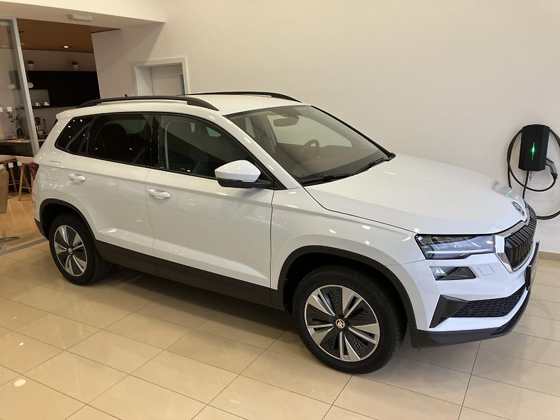 Škoda Karoq 2.0 TDI 85kW Style DSG A7 85kW - fotka 2 z 36