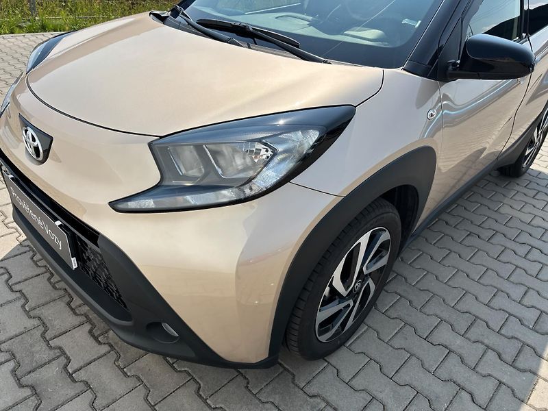 Toyota Aygo 1.0 VVT-i X-play Style AT - fotka 25 z 26