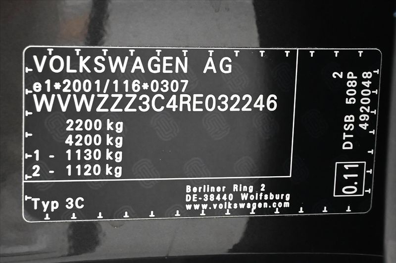 Volkswagen Passat 2,0 TDI 110kW DSG Business Zár - fotka 12 z 32