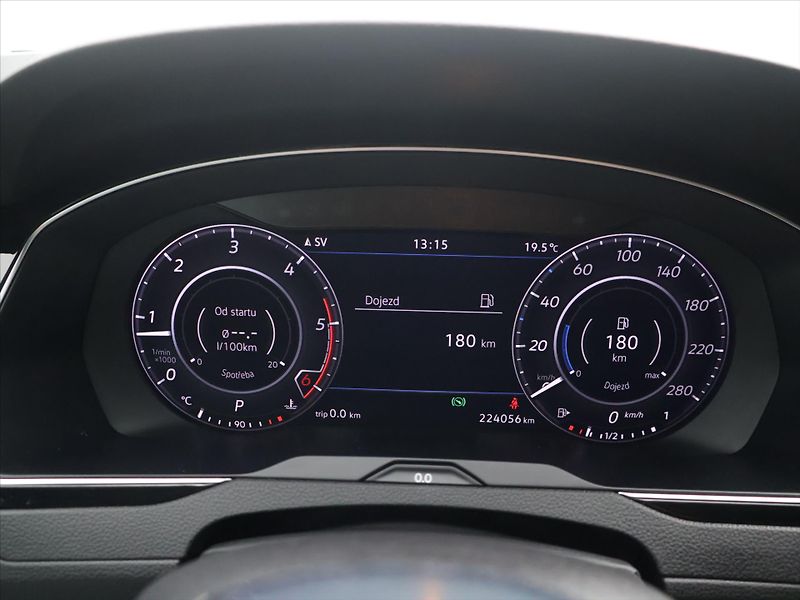 Volkswagen Arteon 2,0 TDi DSG R-line Pano - fotka 15 z 28