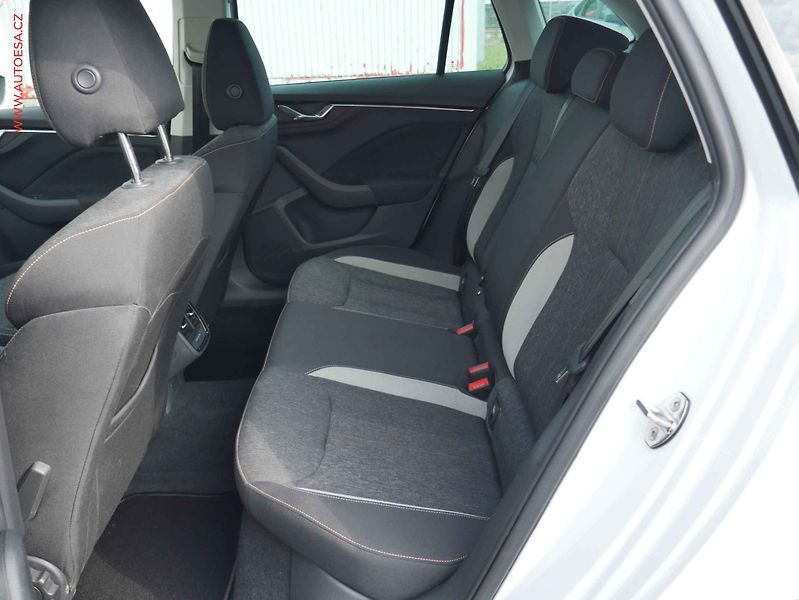 Škoda Scala (2020) 1.5TSi, ČR, Style, DSG - fotka 11 z 17