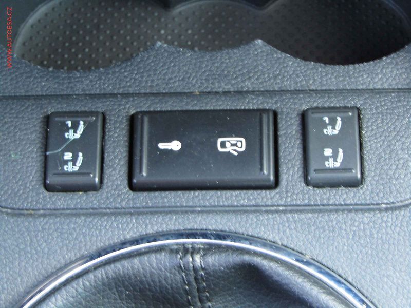Škoda Roomster (2011) 1.2 TSi, Ambition - fotka 12 z 18