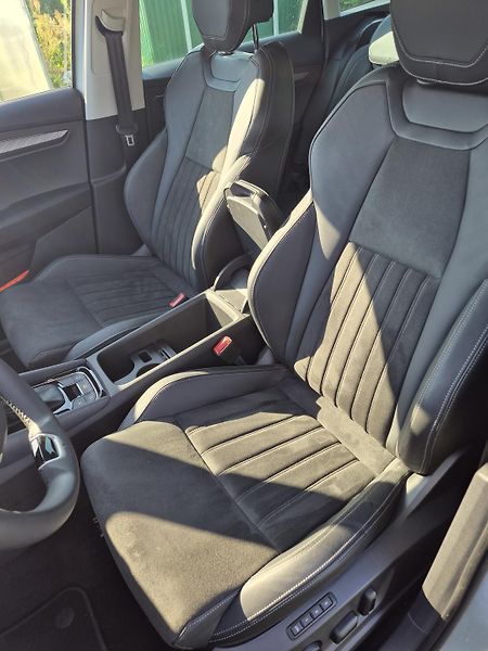 Škoda Karoq (2025) Karoq 1.5 tsi TOP selection  - fotka 13 z 29