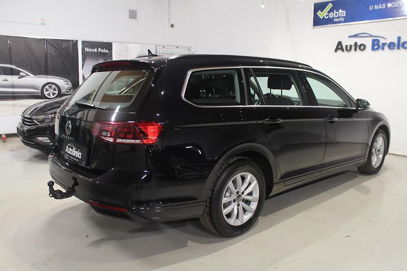 Volkswagen Passat (2021) 2.0TDI DSG Display LED - fotka 12 z 34