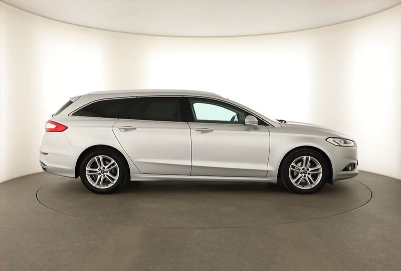 Ford Mondeo (2016) 2.0 TDCI, 4X4, Automat, Navi - fotka 6 z 18