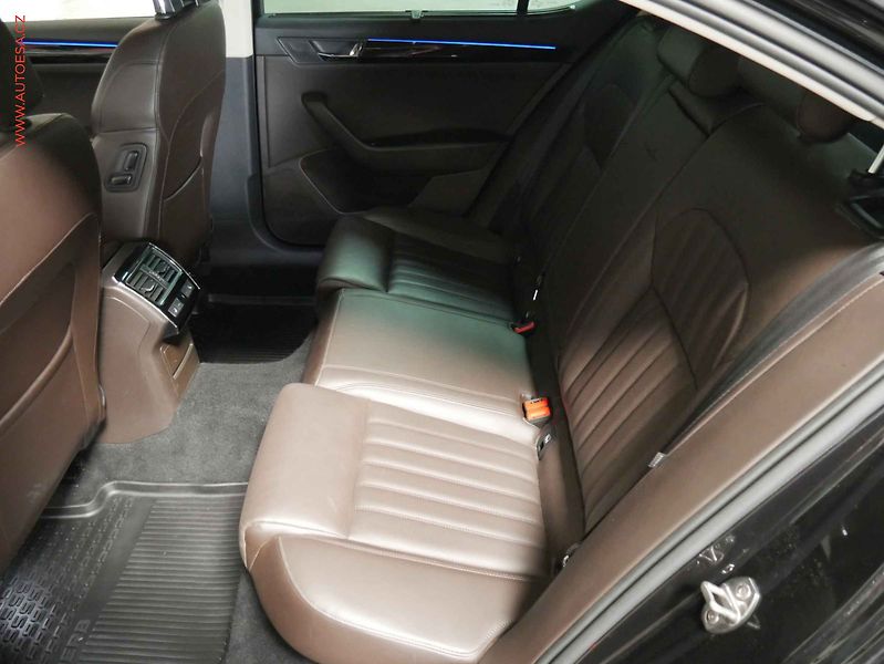Škoda Superb (2017) 2.0 Tsi 4x4, ČR, DSG, navi - fotka 10 z 26