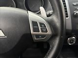 Mitsubishi Outlander 2,2 4WD AUTOMAT VÝHŘEV KAMERA - náhled 11