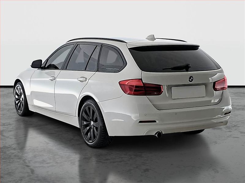 BMW Řada 3 (2017) 318 d, Automat, Navi, Tempomat - fotka 4 z 24