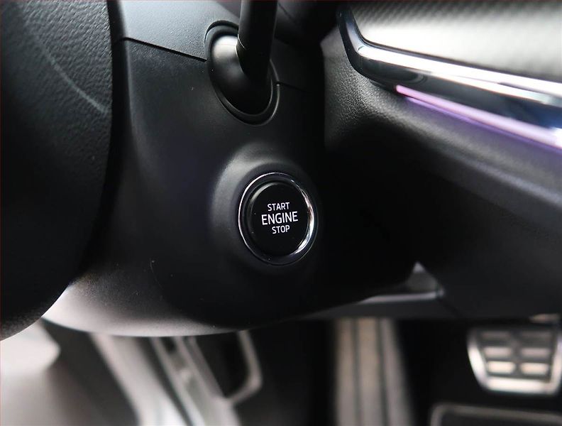 Škoda Enyaq (2023) Sportline 60 (62 kWh) - fotka 26 z 31