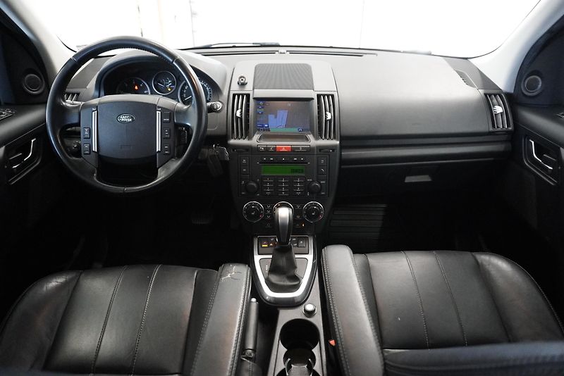 Land Rover Freelander (2012) 2,2T LEATHER ETC AUTOMAT - fotka 23 z 46