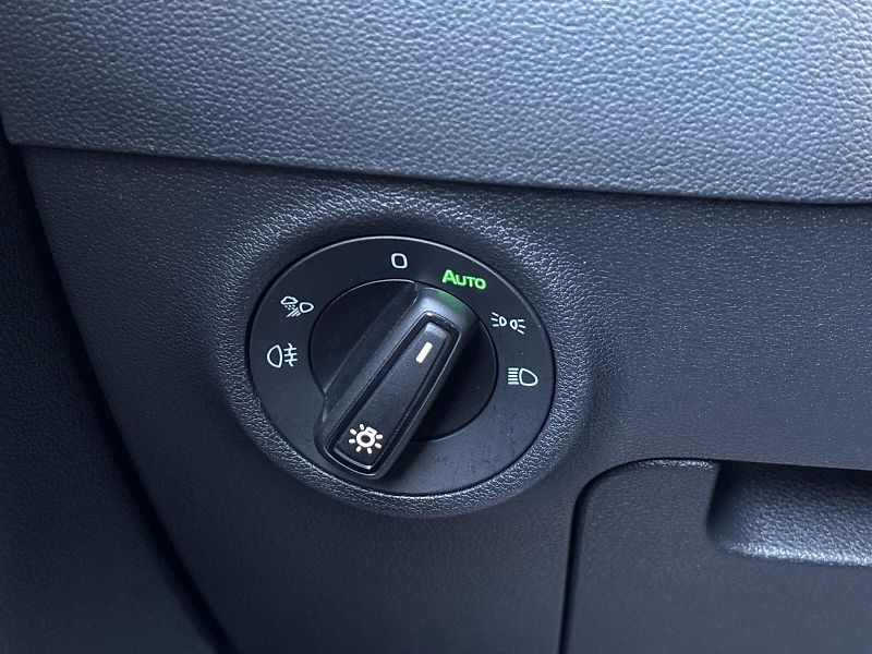 Škoda Karoq (2025) 2.0 TSI 4x4 DSG Sportline - fotka 17 z 37