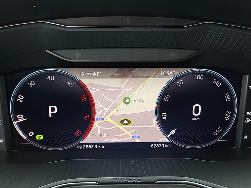Škoda Superb III FL combi 2.0 TDi DSG STYLE - fotka 11 z 50