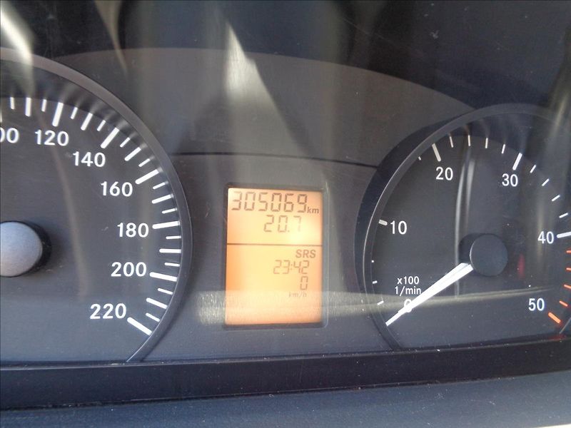 Mercedes-Benz Vito 2,1 - fotka 13 z 17