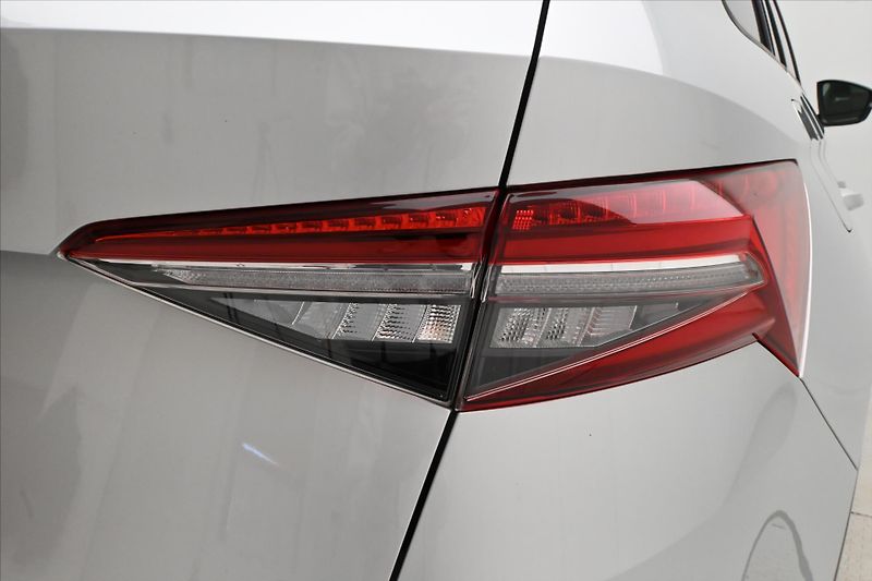 Škoda Kodiaq 2,0 TDI 110 kW DSG Ambition Zá - fotka 28 z 29