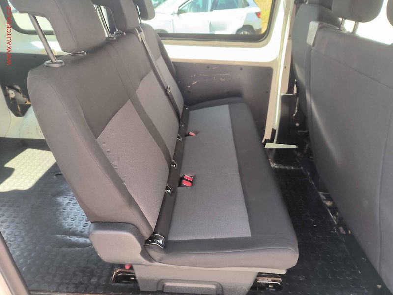 Citroën Jumpy (2021) 2.0HDi L2 6míst, 1.maj,ČR - fotka 11 z 18