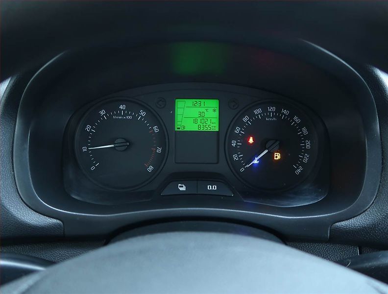 Škoda Fabia (2010) 1.2 12V, Tažné, jezdí výborně - fotka 11 z 16