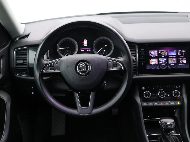 Škoda Kodiaq 2,0 TDI 110kW DSG 4x4 Style CZ - fotka 22 z 37