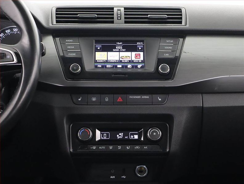 Škoda Fabia (2015) Style 1.4 TDI, nová STK - fotka 12 z 22