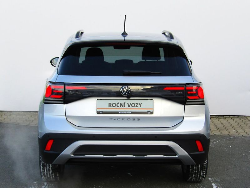 Volkswagen T-Cross People 1.0 TSI 85 kW 7DSG - fotka 11 z 30