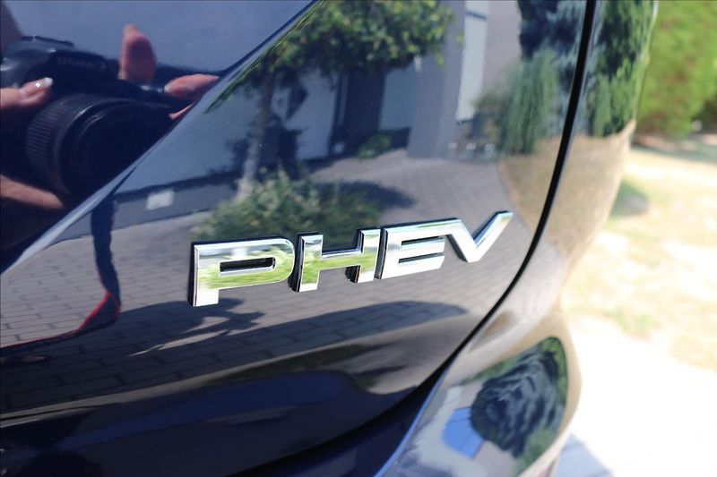 Mitsubishi Outlander 2,4 PHEV, 7míst, Invite - fotka 9 z 53