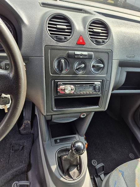 Volkswagen Caddy (2009) 2.0Sdi  Klima Tažné - fotka 16 z 23