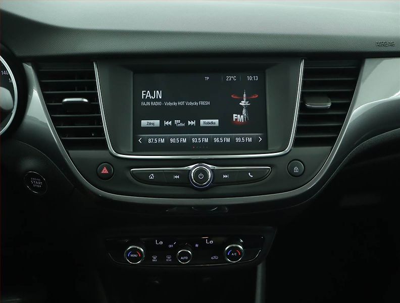 Opel Crossland X (2022) Elegance 1.2 Turbo, Automat - fotka 12 z 16