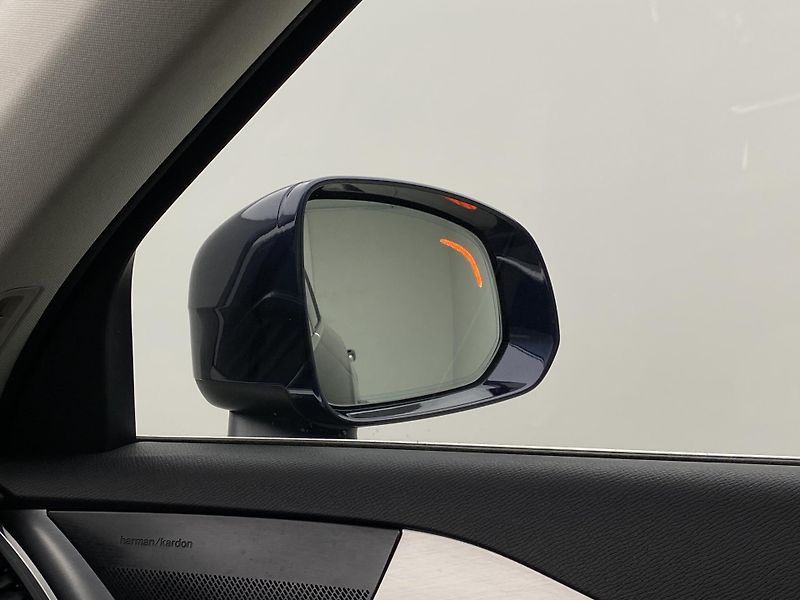 Volvo XC90 D5 AWD MOMENTUM AUT CZ 7míst - fotka 36 z 50