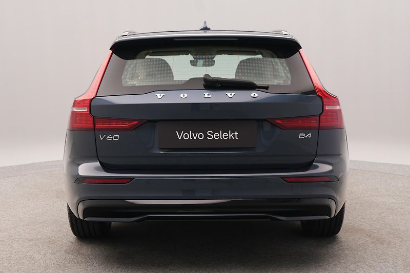 Volvo V60 B4 DARK PLUS CZ 1.maj - fotka 10 z 47